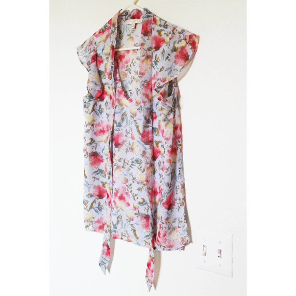 WAYF Blue Floral Short Sleeve Bow Tie Button Down Chiffon Blouse Size XS - Picture 2 of 4